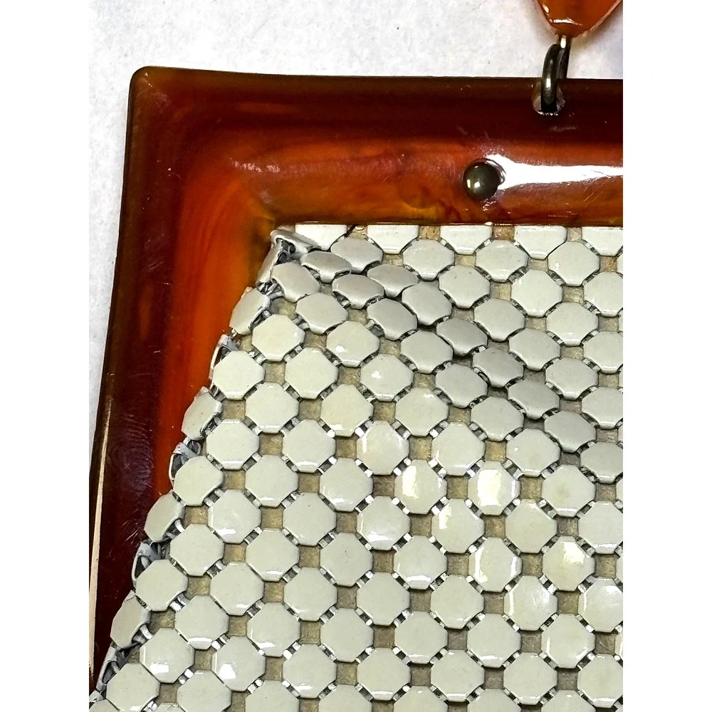 Vintage Whiting & Davis Mesh Handbag Lucite Handle Clasp Purse 10x6x3